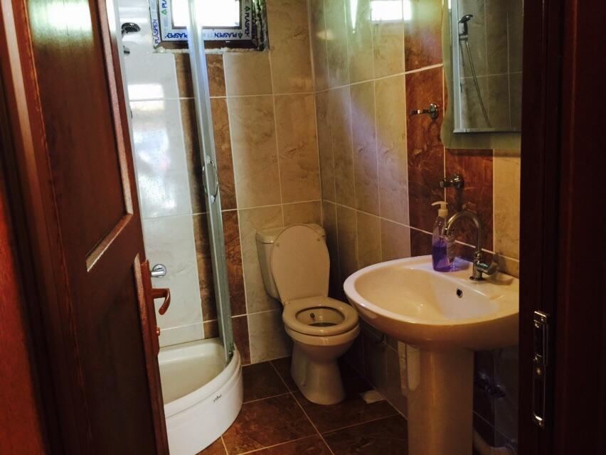 בית הארחה איידר יאילאסי 	Esperanza Apart & Pension מראה חיצוני תמונה